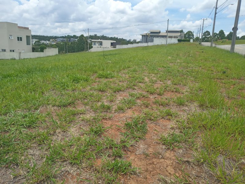 Terreno em Condomnio - Venda - Jardim do Golf I - Jandira - SP